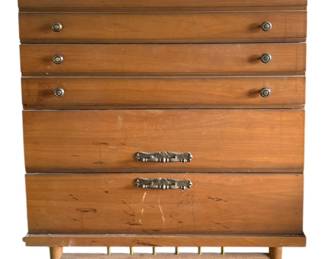 Vintage Chest of Drawers