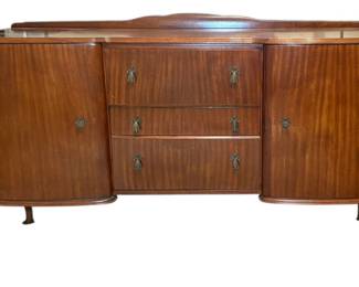 Exquisite McIntosh Buffet
