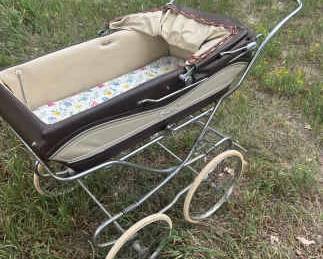 Charming Antique Baby Carriage Buggy