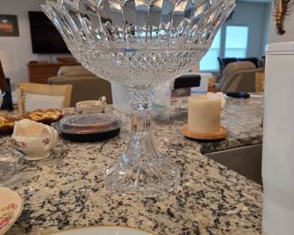 Crystal compote