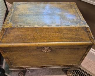 Small wood storage chest from Arkansas Furniture