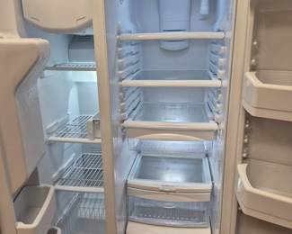 GE side by side refrigerator