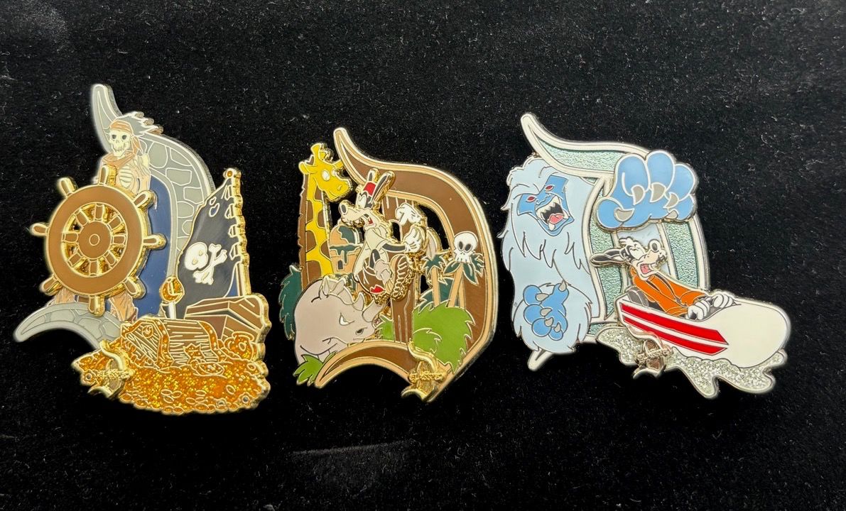 3 Limited Edition Disneyland Classic D Collection Trading Pins