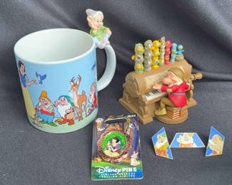 Disney’s Snow White & Seven Dwarfs Coffee Mug, Musical Organ & NEW Trading Pins