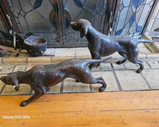 Cast iron hunting dogs