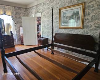 large 4-poster bed