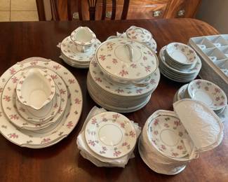 Noritake china set