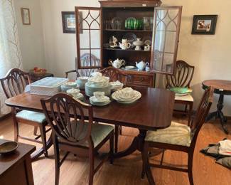 Duncan Phyfe dining room furniture in Mahogany