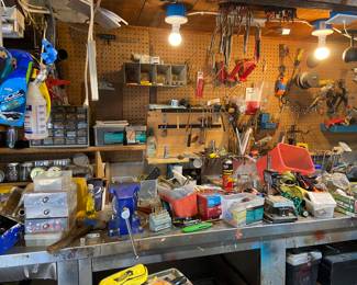 Garage loaded! A Handyman’s Dream!