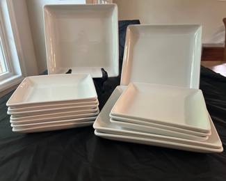 Threshold White Square Plates