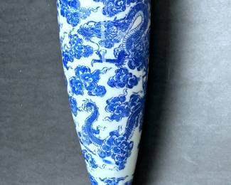 Chinese porcelain wall pocket vase