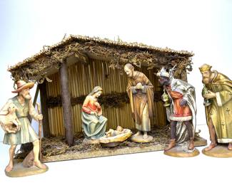 Vintage Nativity by ANRI of Italy 