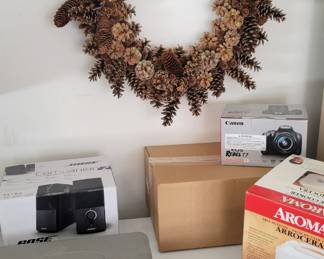New bose speakers in the box
Camera equipment