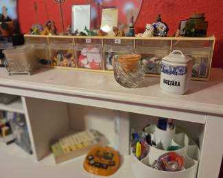 Storage containers, Miniatures 