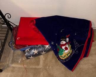 Tree skirt