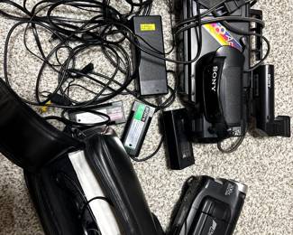 Camcorders & Video Cameras
