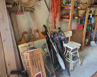 Mirror, Chair Stool, Extension cords