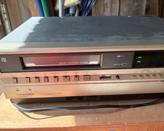 Toshiba VHS player