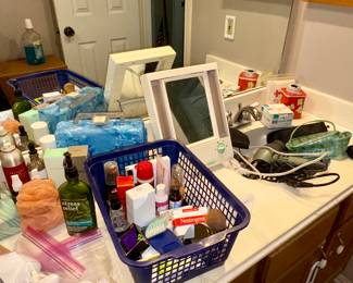Make- Up Mirror Blow Dryer,  Soaps and lotions, Face Scrubber and more