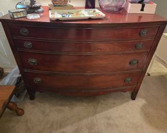 Dixie Duncan Phyfe Dresser