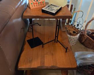 End table, baskets, small metal darts game