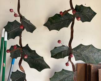 Metal Holly