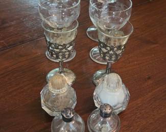 Salt & pepper shakers, silver-plate cordials, Dog shaker