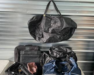 New Nautica Duffle Bag and More Assorted Travel Bags