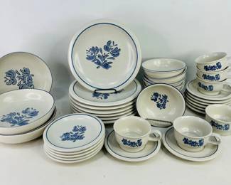Pfalzgraff Yorktowne Dinnerware