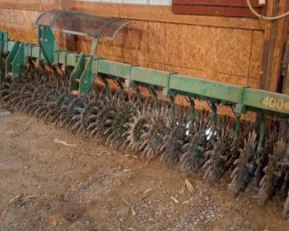 John Deere 400 Cultivator!