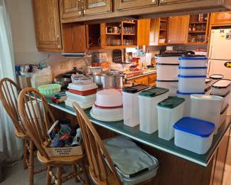 Lots of New and Used Tupperware!