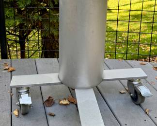 Heltzer Furniture Umbrella Stand