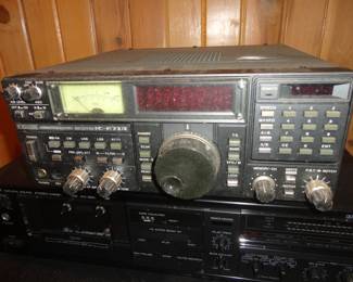 ICOM Commnication Receiver IC-R71A