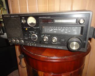 Sony FM/AM Multi Band Receiver ICF-6700W