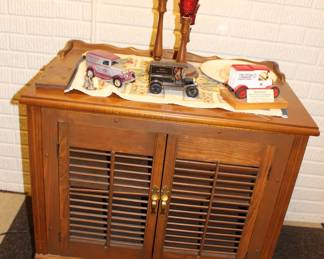 Second cabinet