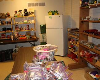 More of the toy area in basement