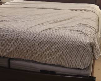 Pearl Limited Edition king size bed and frame, comfort care, Restonic frame