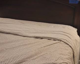 Pearl Limited Edition king size bed and frame, comfort care, Restonic frame