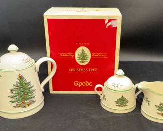 SPODE ‘Christmas Tree’ Teapot, Creamer & Sugar Bowl Set