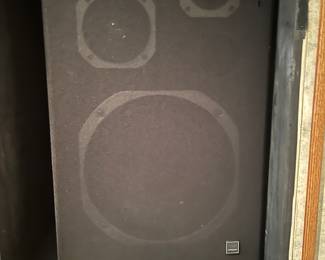 Set of speakers