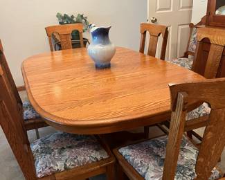 Oak Dining table / 6 chairs