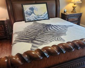 Stately King Bedroom Set