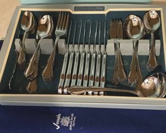 COMMUNITY PLATE VINTAGE SILVERWARE