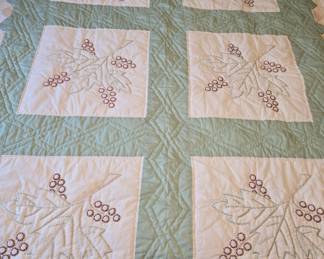 VINTAGE HAND SEWN QUILT