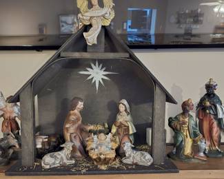 1950's VINTAGE CHRISTMAS NATIVITY SET