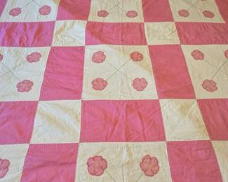 VINTAGE HAND STITCHED QUILT