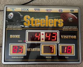 AAE014 - Cool Pittsburgh Steelers Football Scoreboard Wall Clock