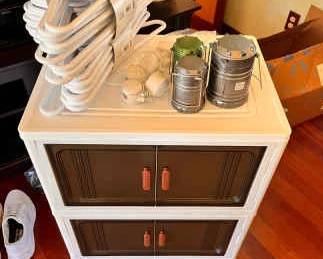 AAE005 - Foldable and Stackable Storage Containers, Hangers, Portable Lamps
