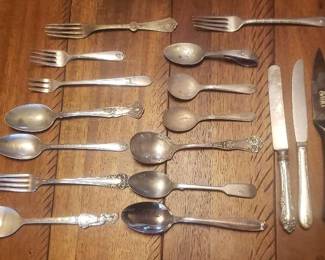AAE088- Assorted Silver Plate Silverware