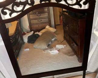 AAE028 - Beautiful Wooden Mirror